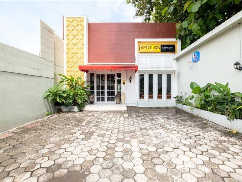Spot On 2419 Rumah Nugraha Hotel Syariah Yogyakarta Exteriér fotografie